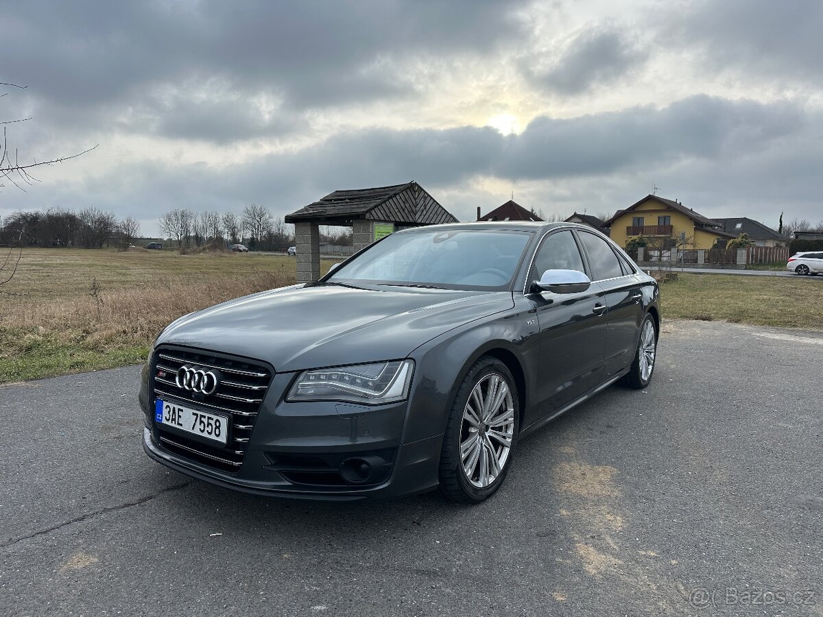 Audi S8 4.0TFSI V8