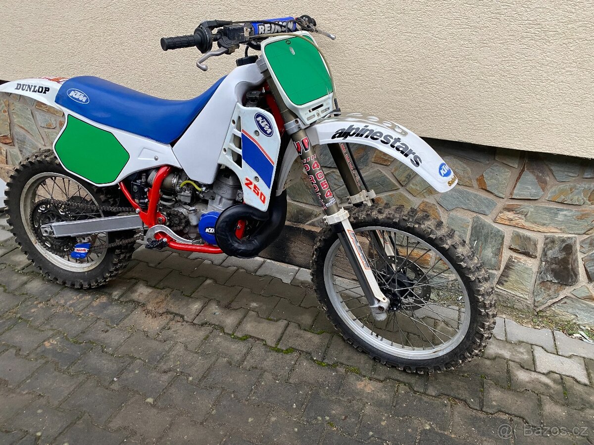 KTM 250