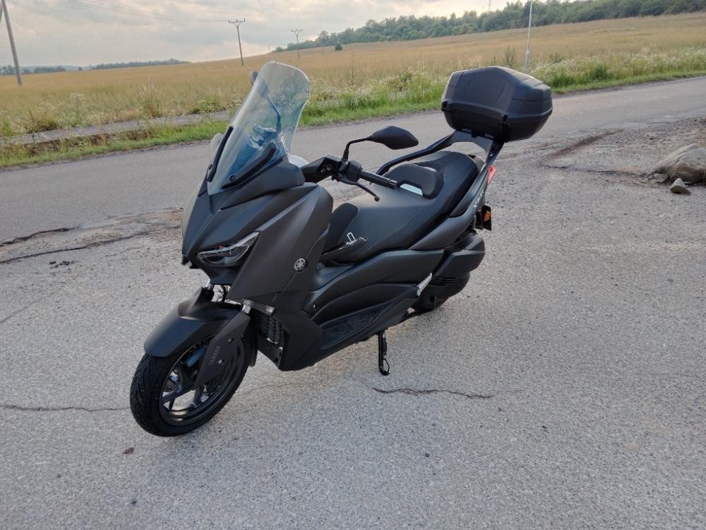 Yamaha Xmax 300