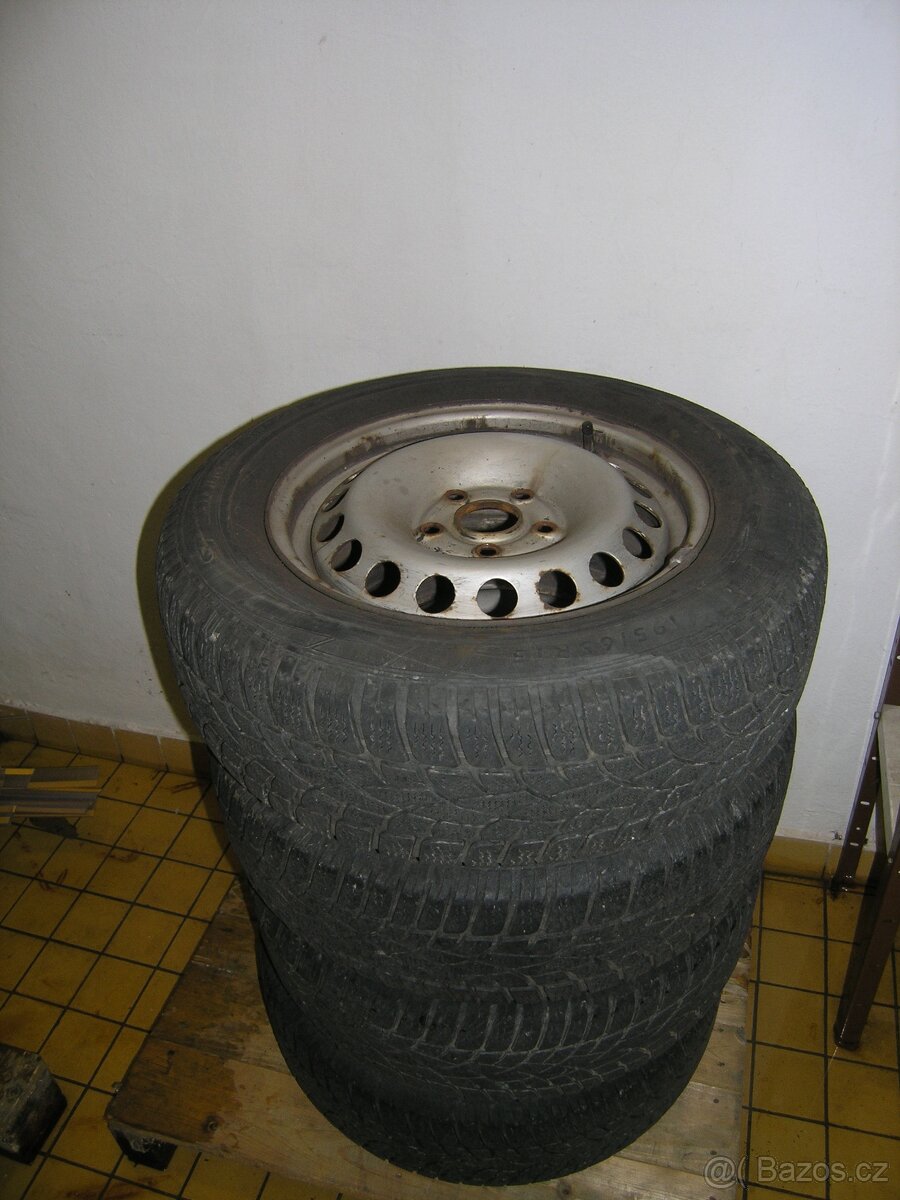 Octavia 2 Zimni Dunlop 195/65 R15