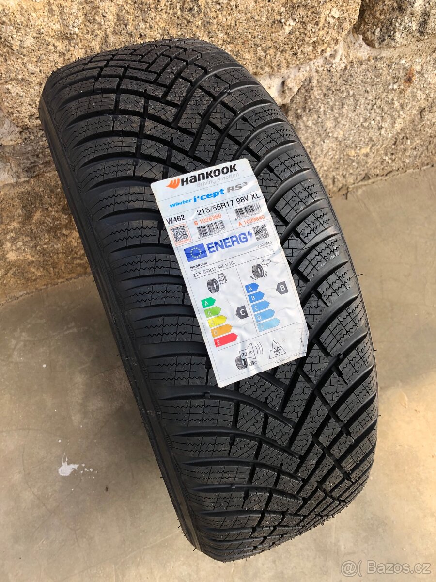 1x Hankook 215/55/17 zimní