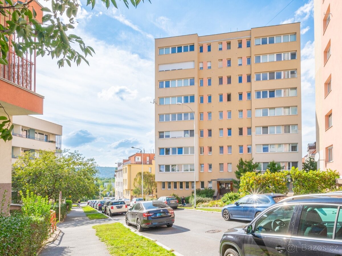 Prodej bytu 3+1, DV, 72 m², Nad strouhou, Praha - Braník