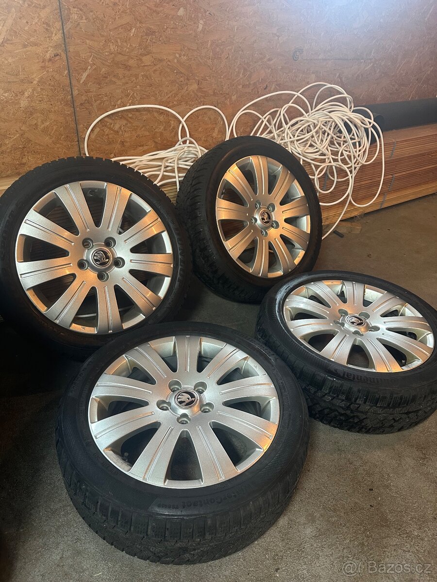 ALU Kola ŠKODA 5x112 R17 FLASH Zimní Pneu 205/50/17