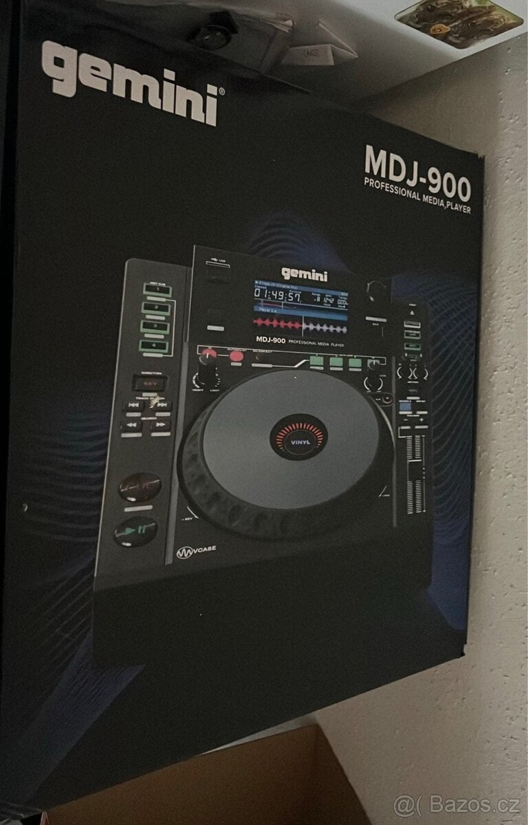 DJ přehrávač a MIDI kontrolér