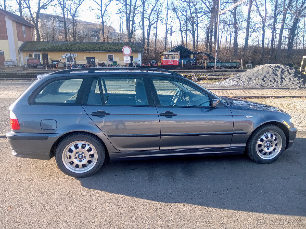 BMW 318i Touring