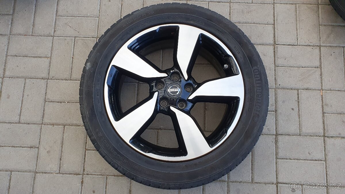 Letní Sada Alu kola 5x114.3 215/55 R18 Nissan Qashqai