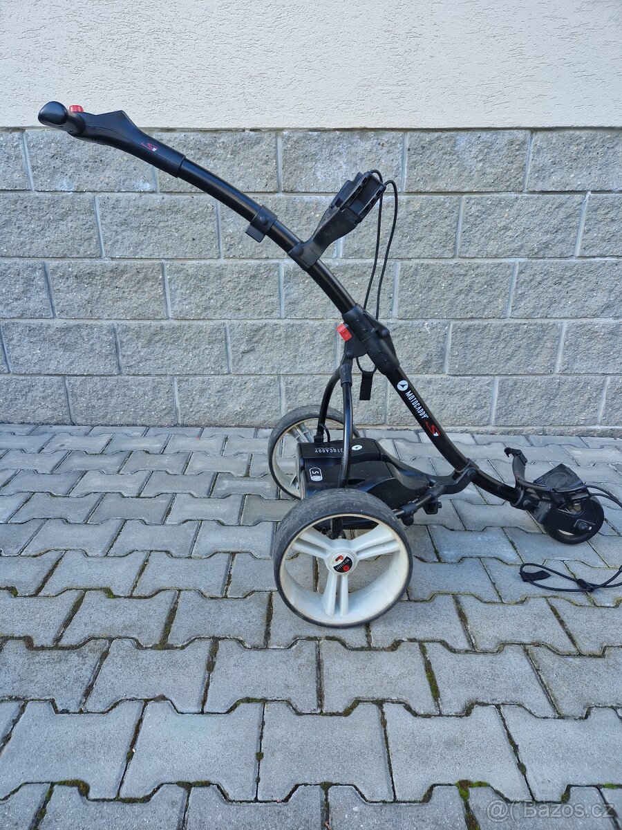 golfový elektrický vozík Motocaddy S1 s Li-ON baterií