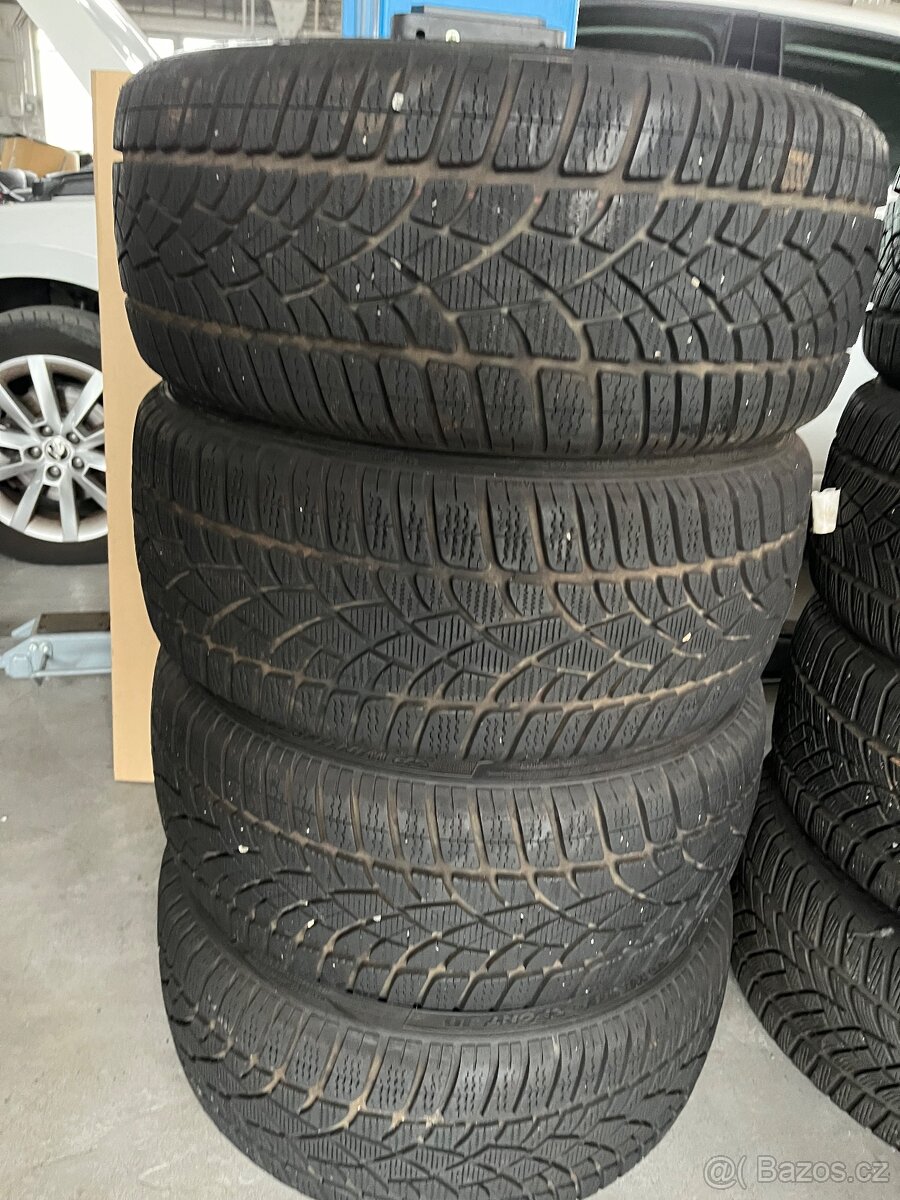 sada zimních pneu Dunlop 225/35 R19