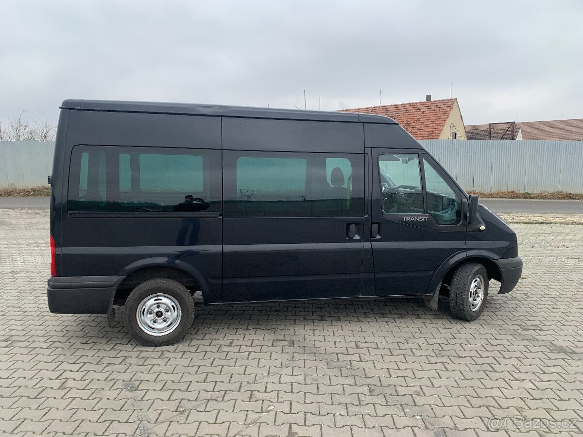 Ford transit L2H2 2.2 tdci 74 kw osobni M1 6 mist