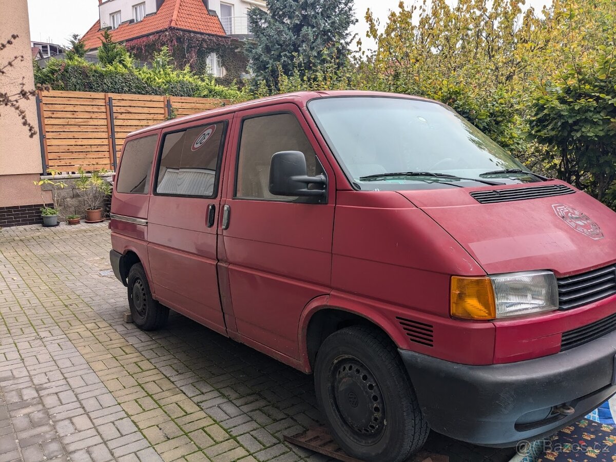 VW Transportér T4, 8 míst