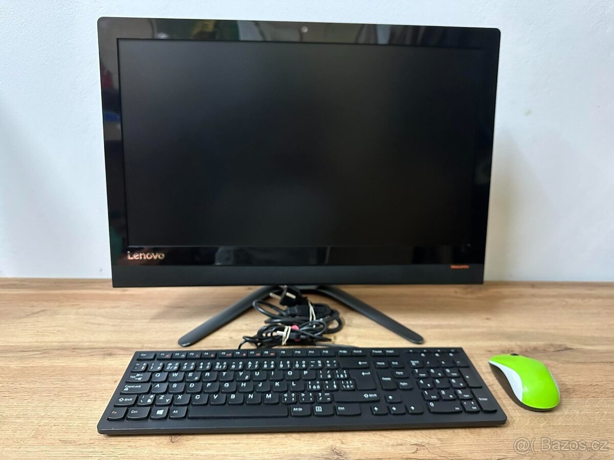 PC Lenovo Lenovo IdeaCentre AIO 300-22ISU