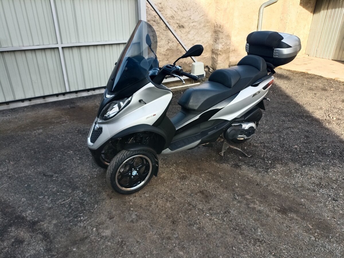 Piaggio mp3 500 ABS,ASR cz doklady v ceně šedá