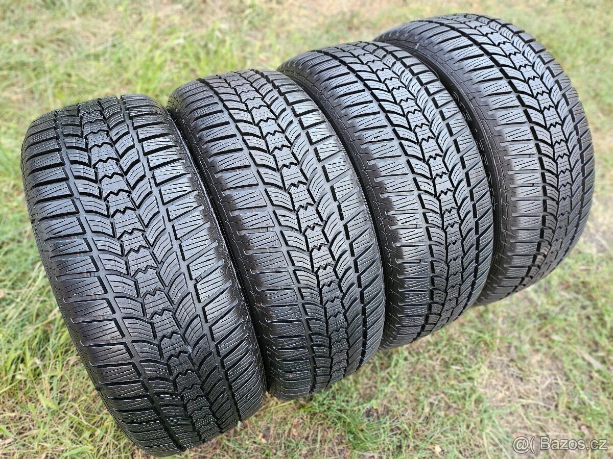 4x Zimní pneu Sava Eskimo HP2 - 215/55 R17 XL - 95%