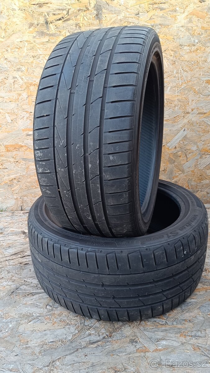 B26 - 2x letní HANKOOK - 245/40 R19 93Y - 5,4mm