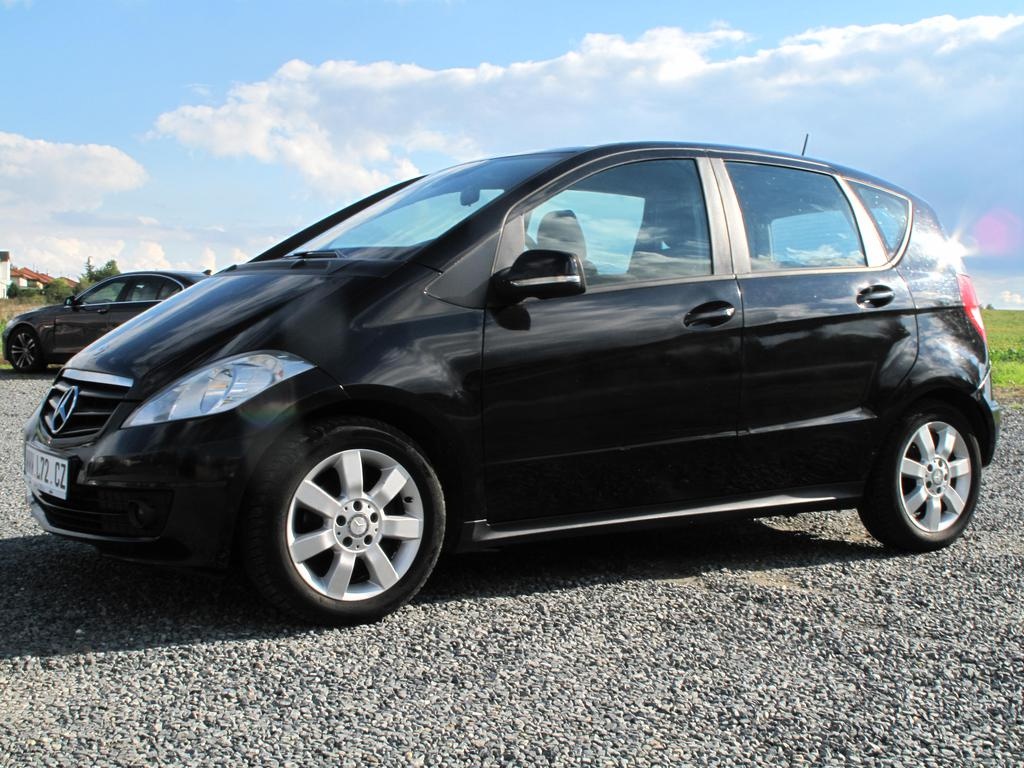 Mercedes-Benz A 160i AUTOMAT ČR SPZ výhřev PARK SENZORY