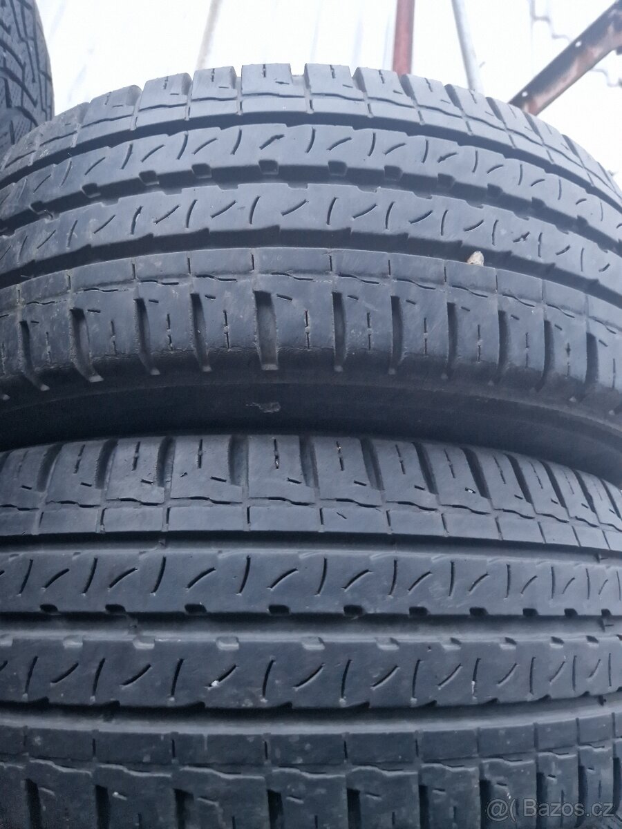 Letní pneu BFgoodrich 205/65/15c