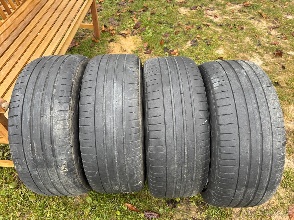 245/40 R19 94w - Pirelli pzero nero - 4,0 mm (2019)