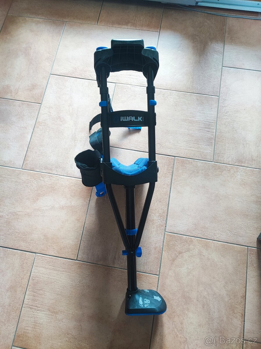 Berle pro volné ruce iWalk 3.0