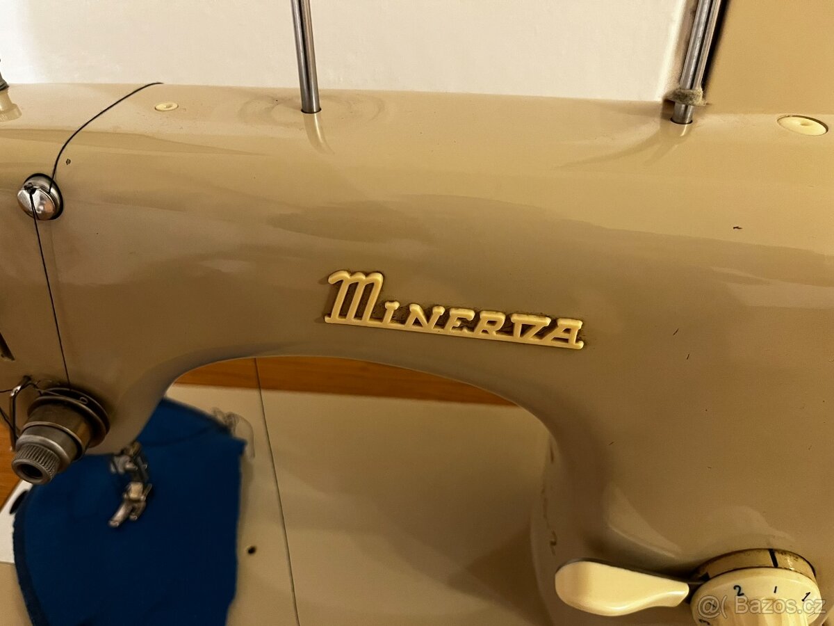 Šicí stroj Minerva