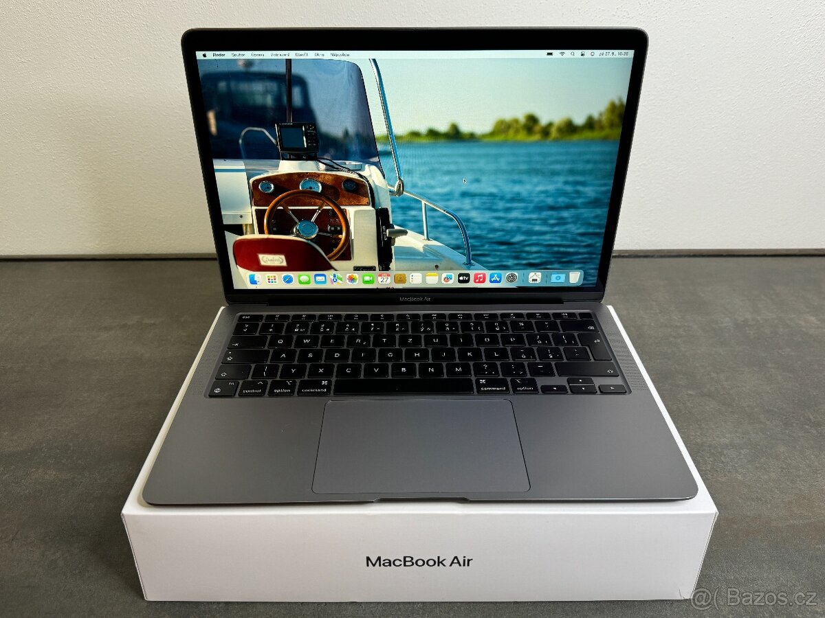 MacBook Air 13" 2020 M1 / 8GB / 256GB / SG