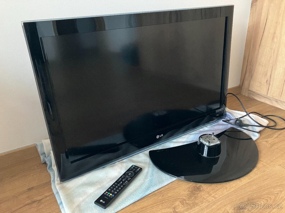 TV LG LCD 37" (94 cm)