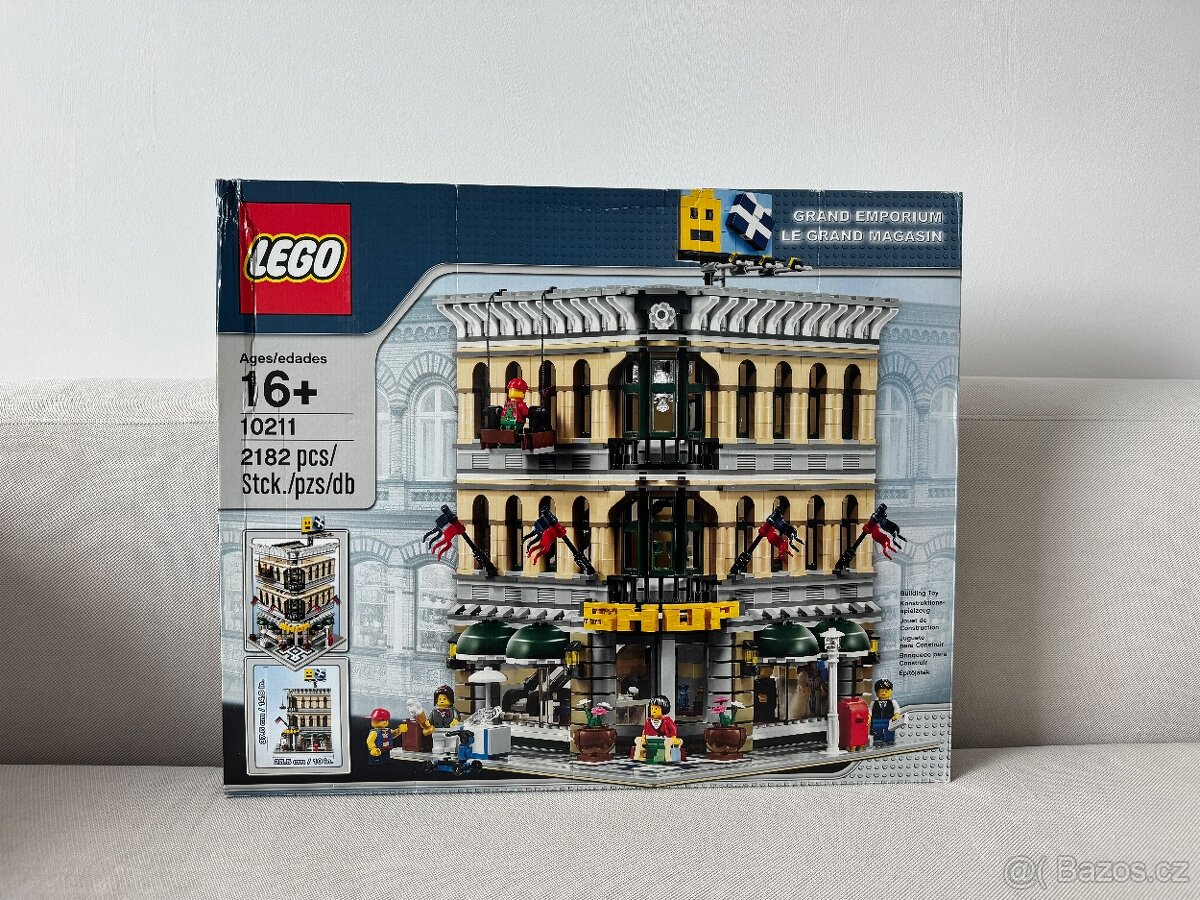 10211 LEGO Grand Emporium