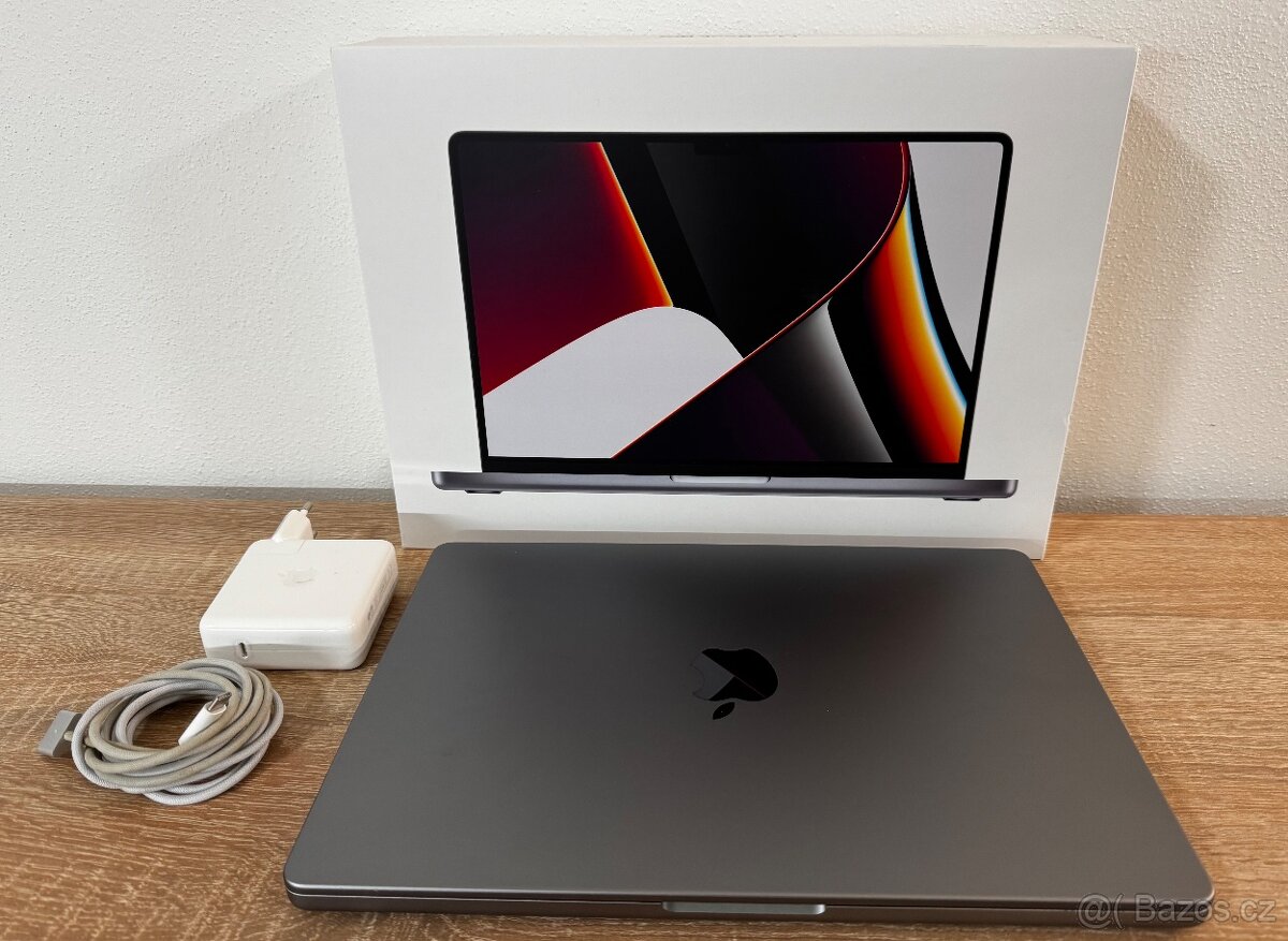 Apple MacBook Pro 14 M1 PRO CZ Vesmírně šedý