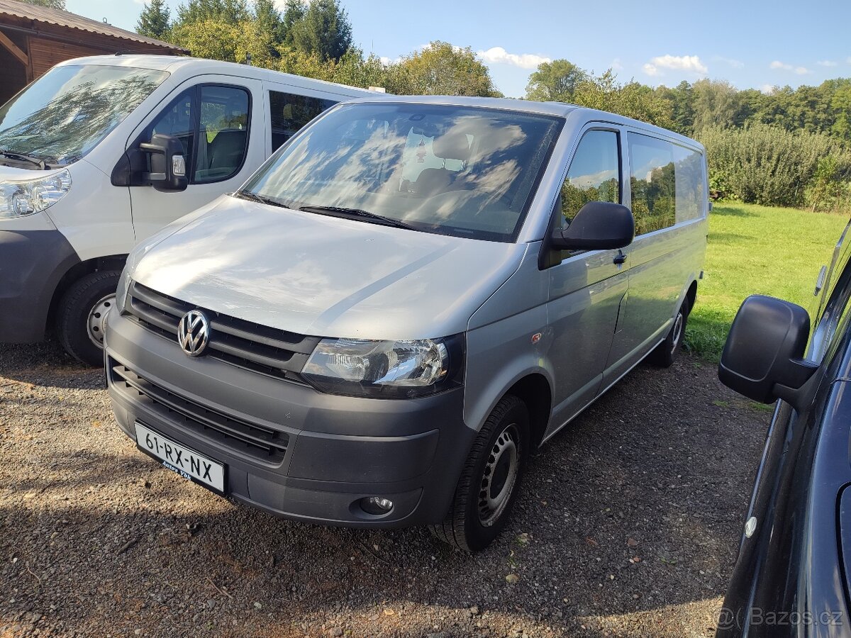 Volkswagen Transporter T5 103kw long tažné 6míst DPH