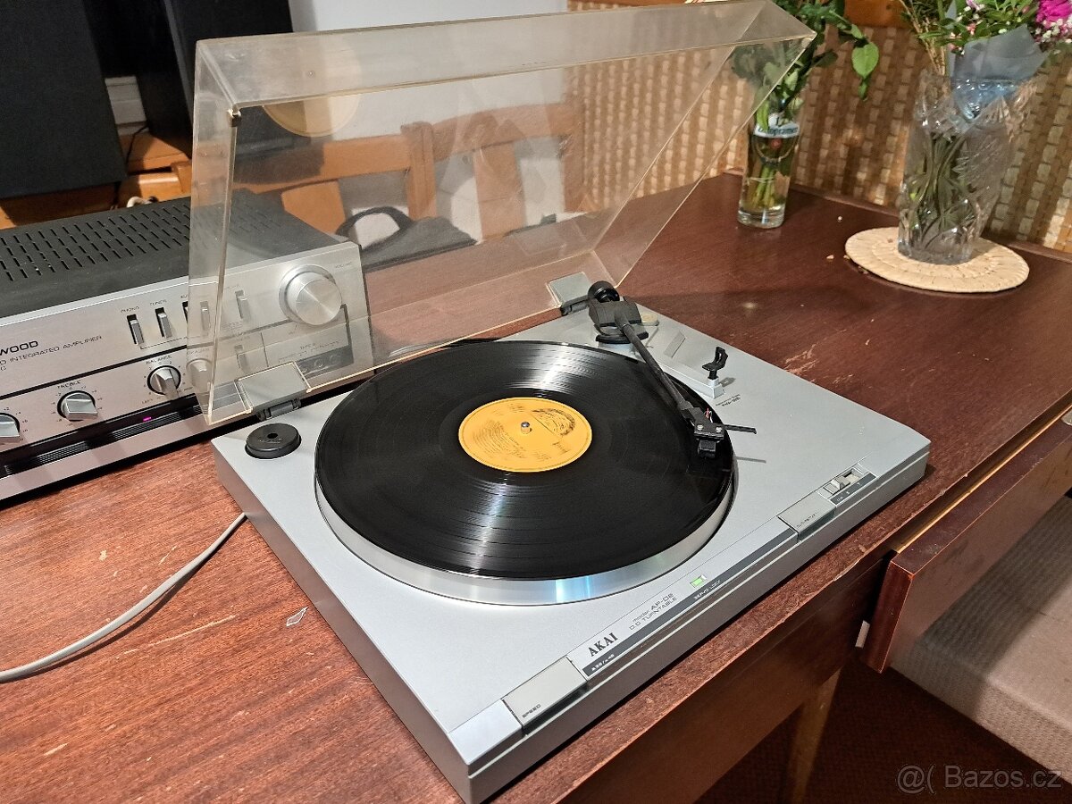 Gramofon Akai AP-D2, plně funkční