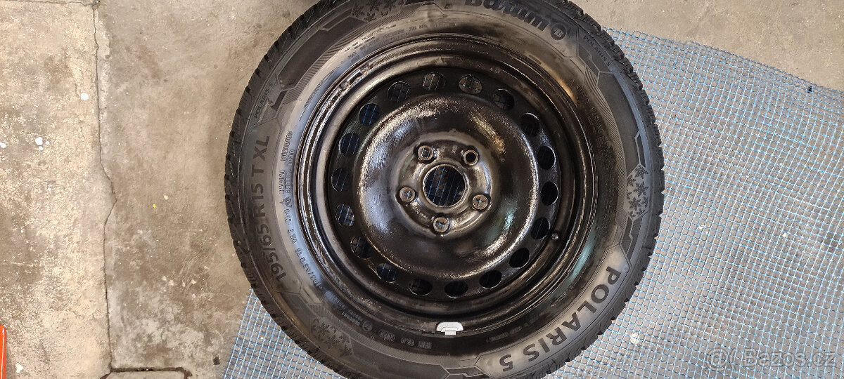 Zimní plechová kola 6Jx15 ET47,195/65 R15 VW,cena za komplet