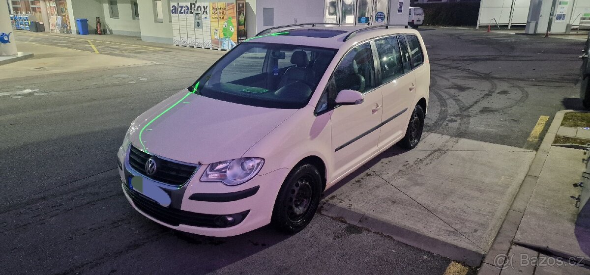 Vw touran 2008  nova stk