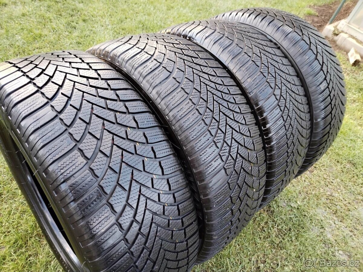 4x Zimní Bridgestone Blizzak LM005 235/55 R18 104H