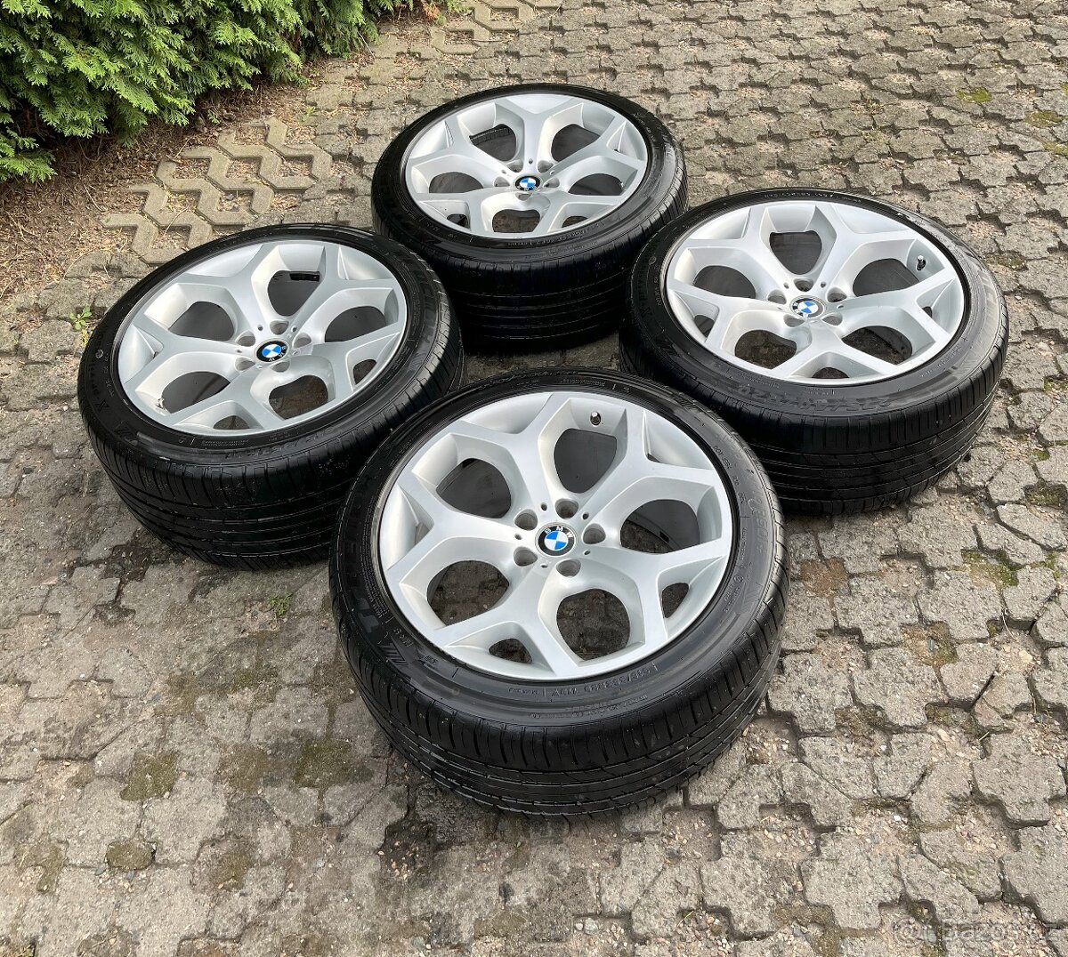 ALU KOLA R20 5x120, 2rozměr , nové pneu, BMW X5 X6