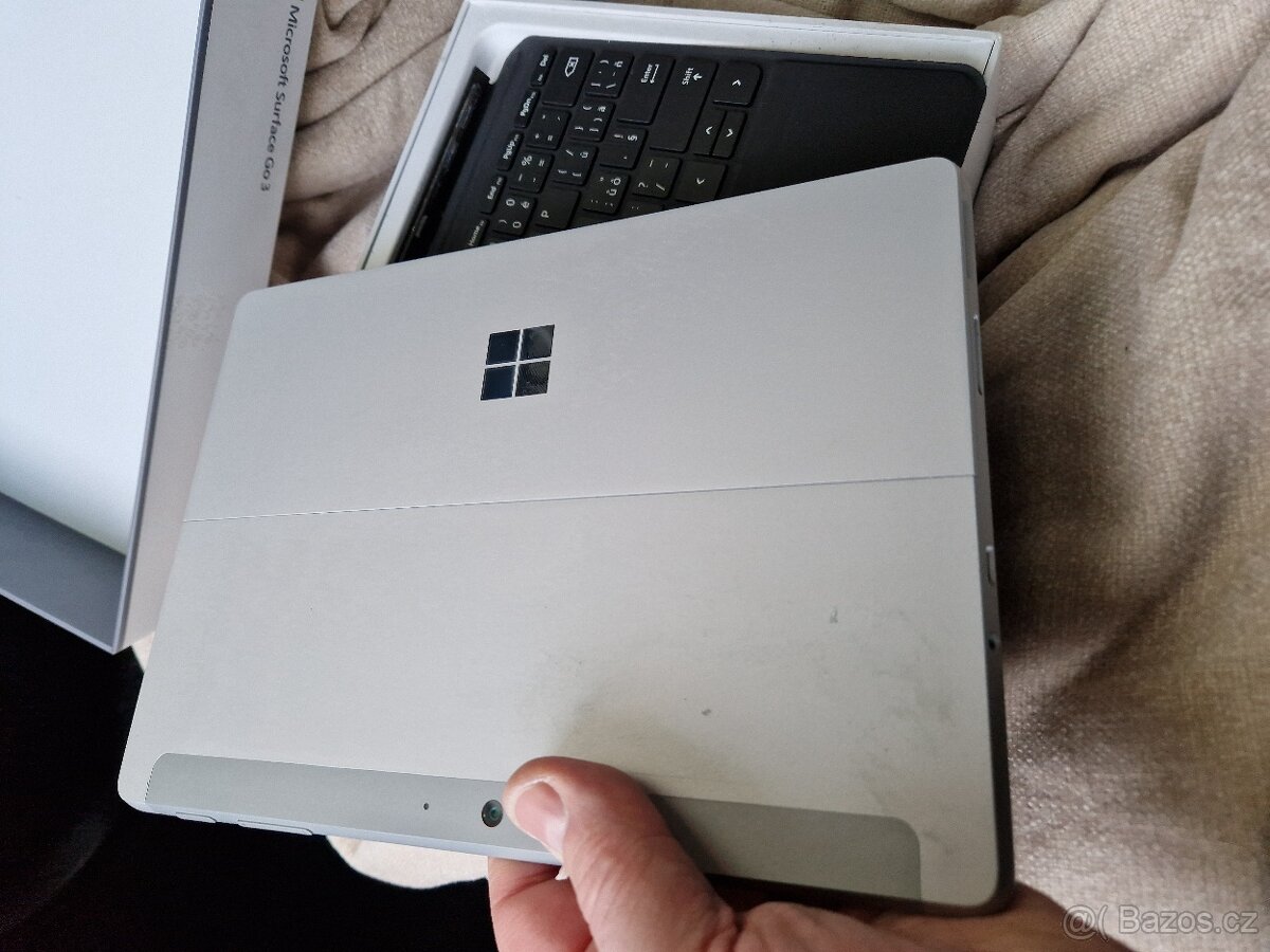 Microsoft Surface GO 64GB