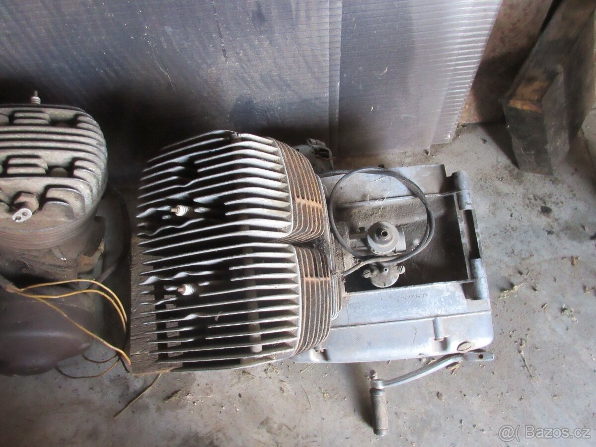 Motor Jawa 350 631