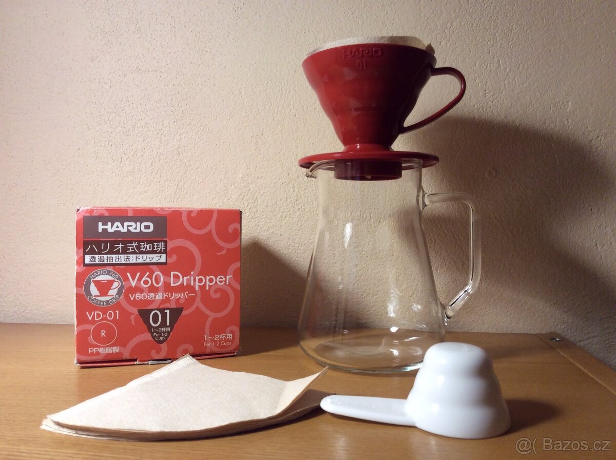 HARIO  POUR OVER V60 - SADA NA FILTROVANOU KÁVU