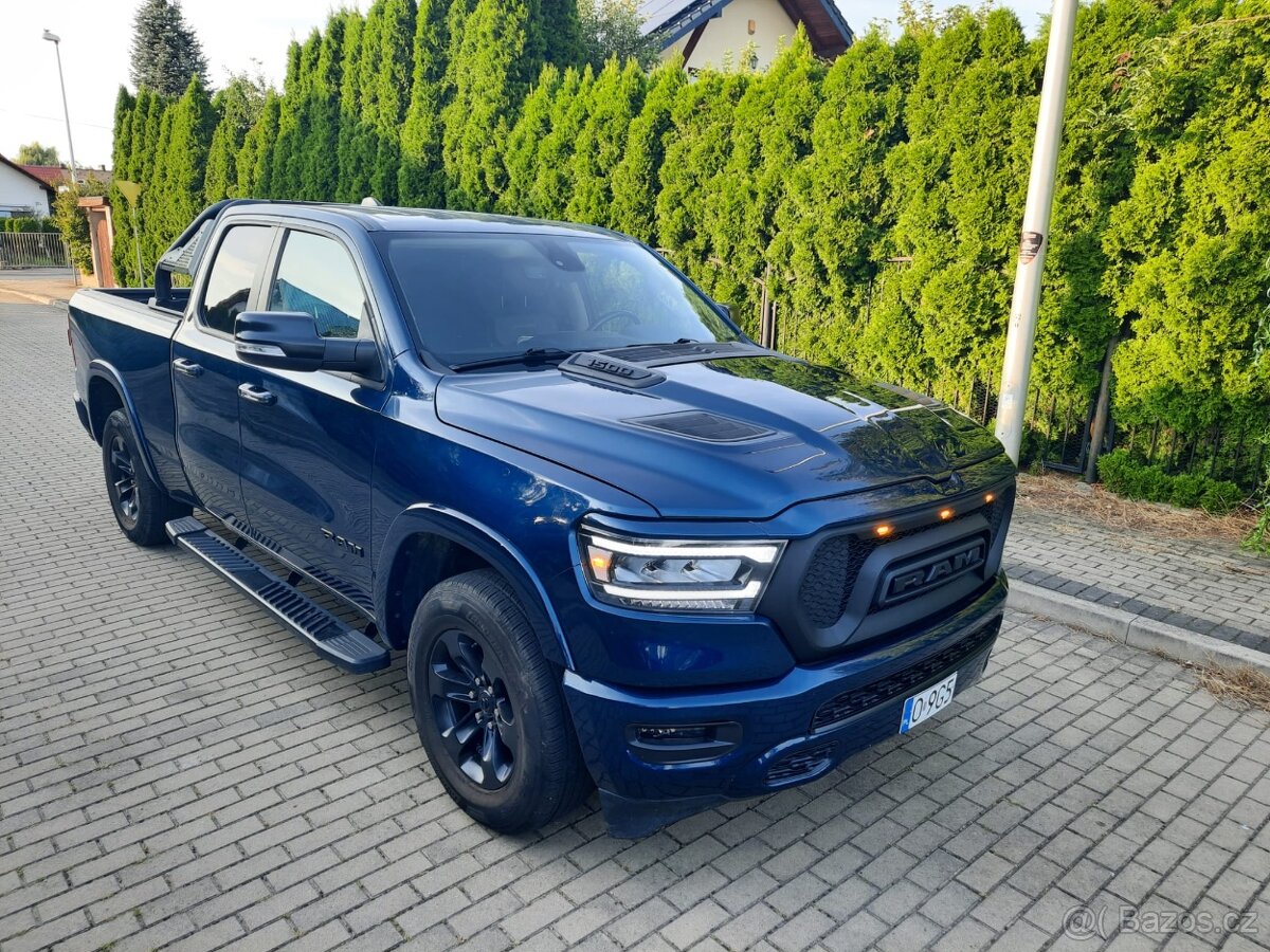 Dodge RAM rv 2020 5.7 Hemi 4x4 novy model LATARAMIE