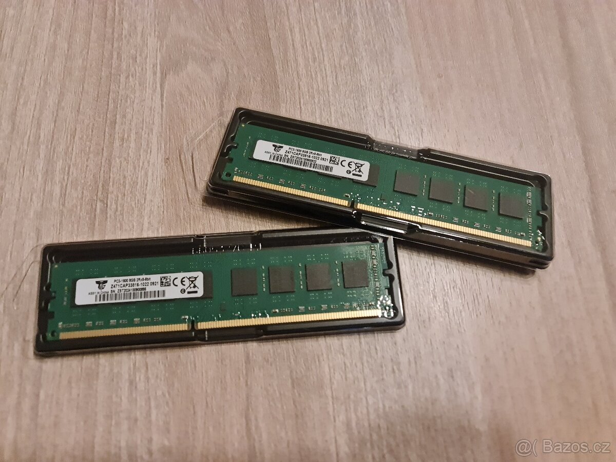 Paměti do PC DDR3 8GB 1600Mhz Zelené nové