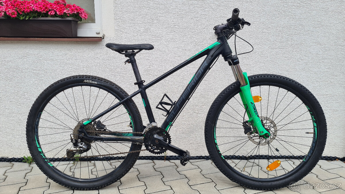 Superior XC 877, hydraulické brzdy, Shimano Alivio, Rám XS