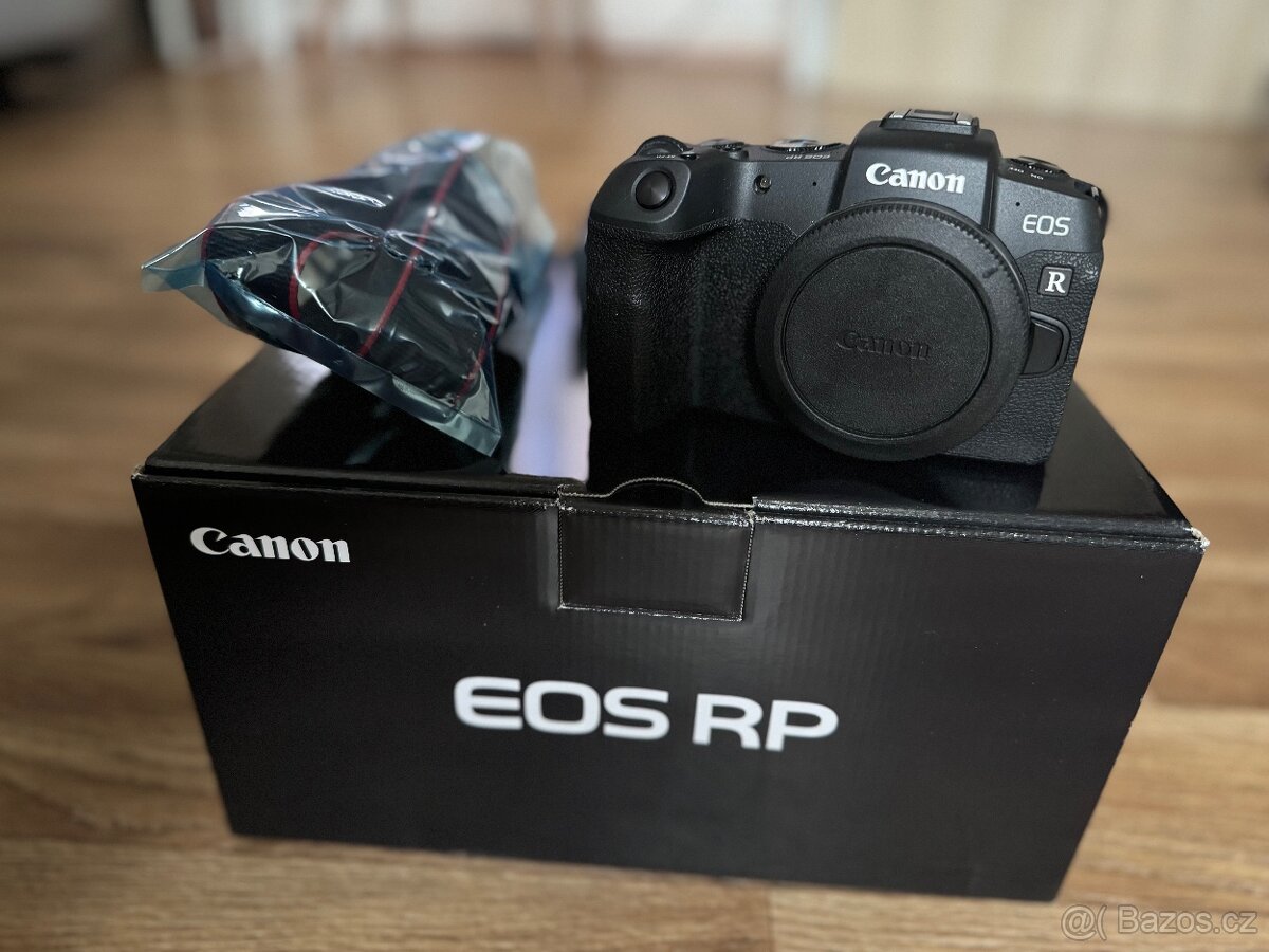 Canon EOS RP - jako nový