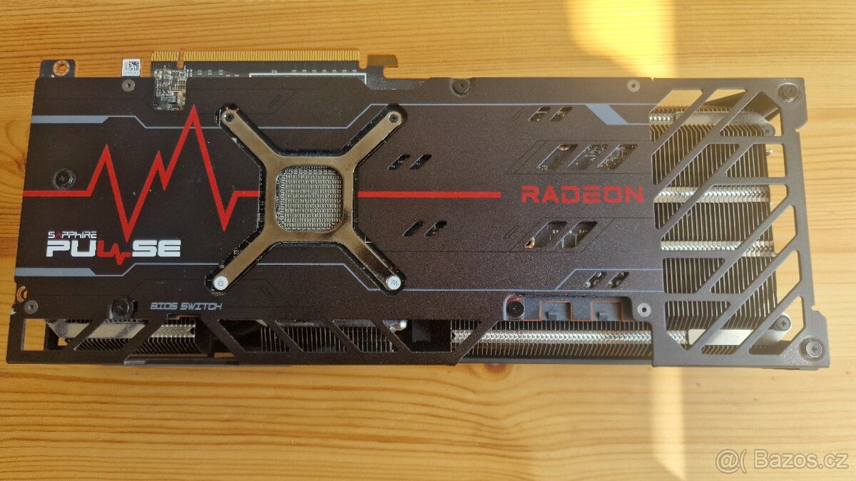 Grafická karta Sapphire AMD Radeon Pulse RX 6800