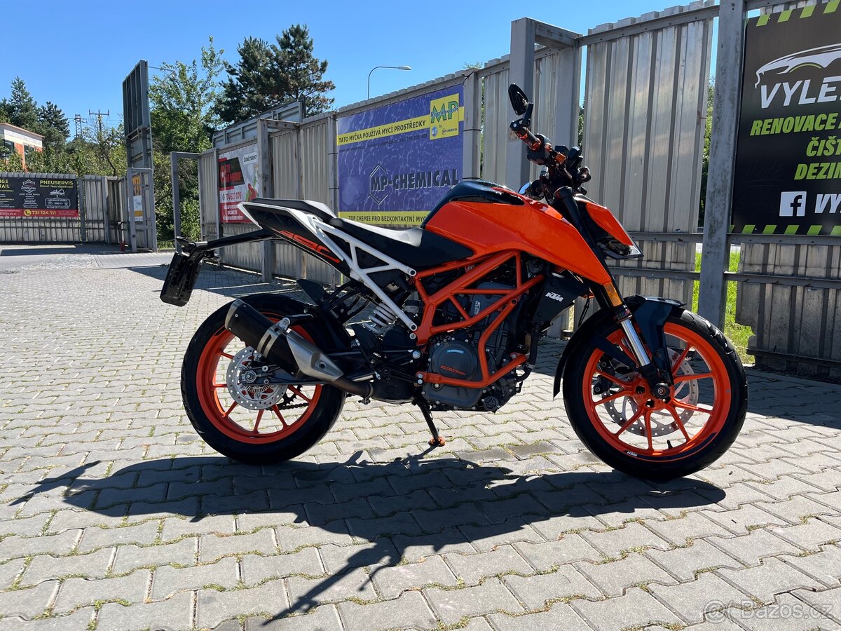 KTM Duke 390