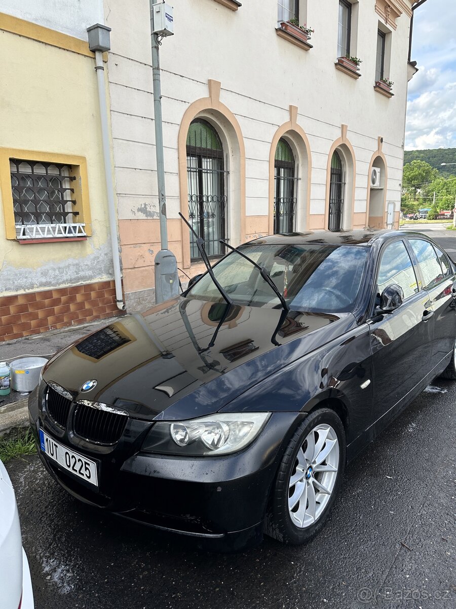 BMW 320i