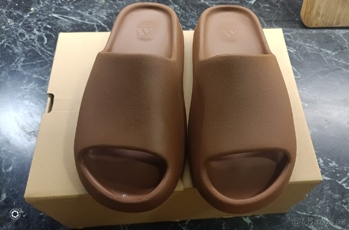 Pantofle Adidas Yeezy Slide Flax