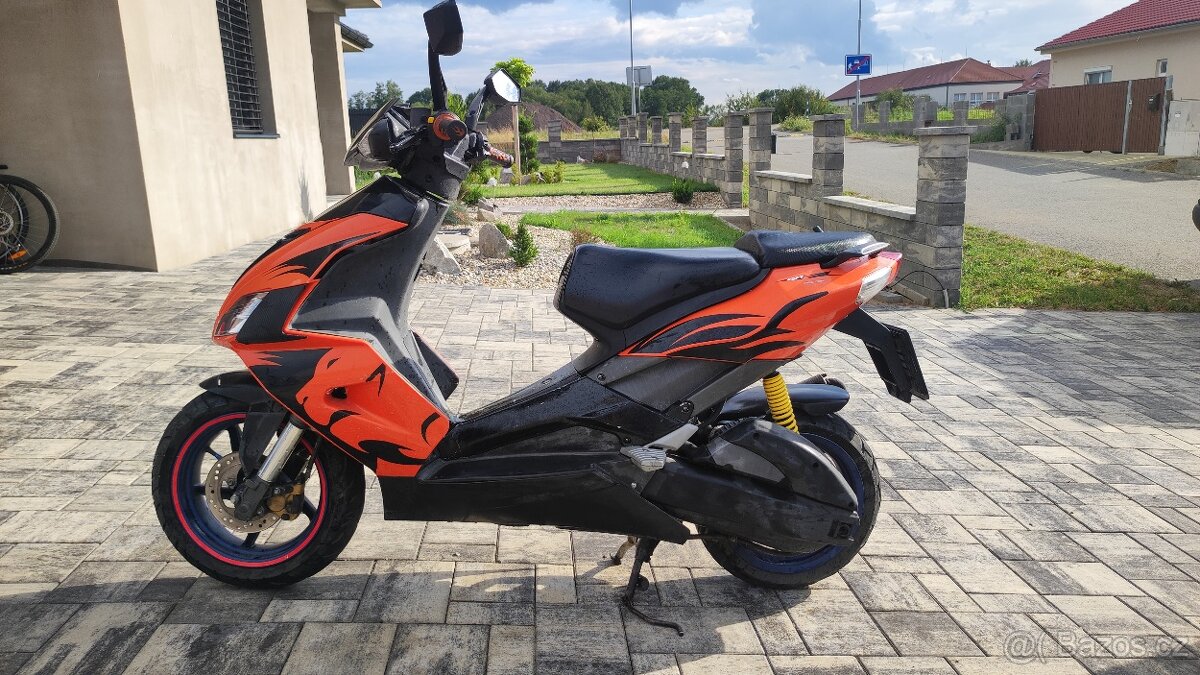 Aprilia SR 50