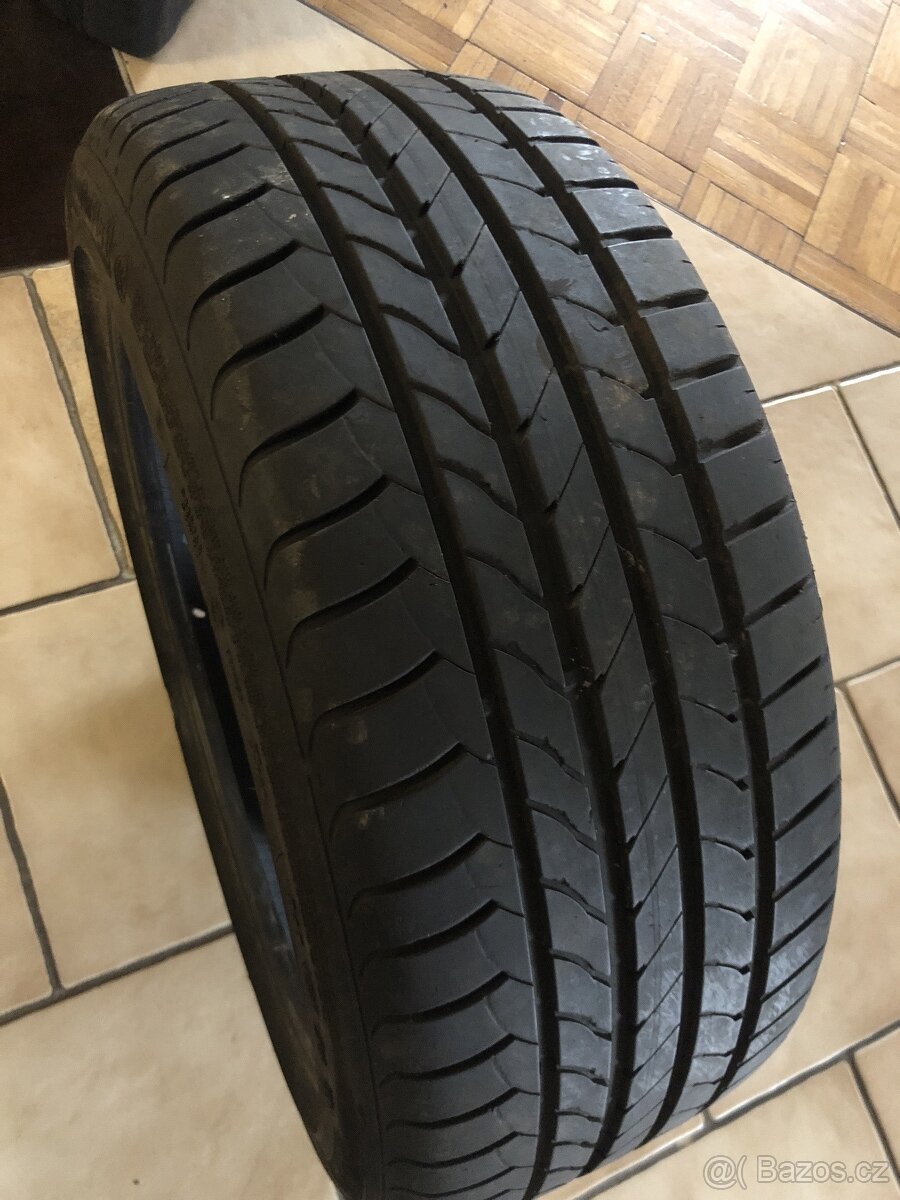 Letní pneu Continental 225/40 R18