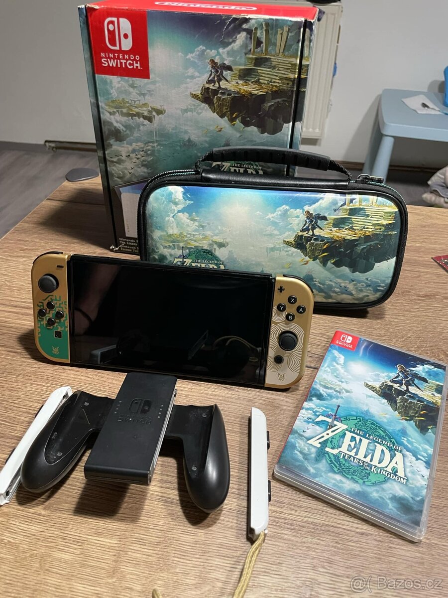 Nintendo switch v limitované edici ZELDA - TOP STAV - záruka