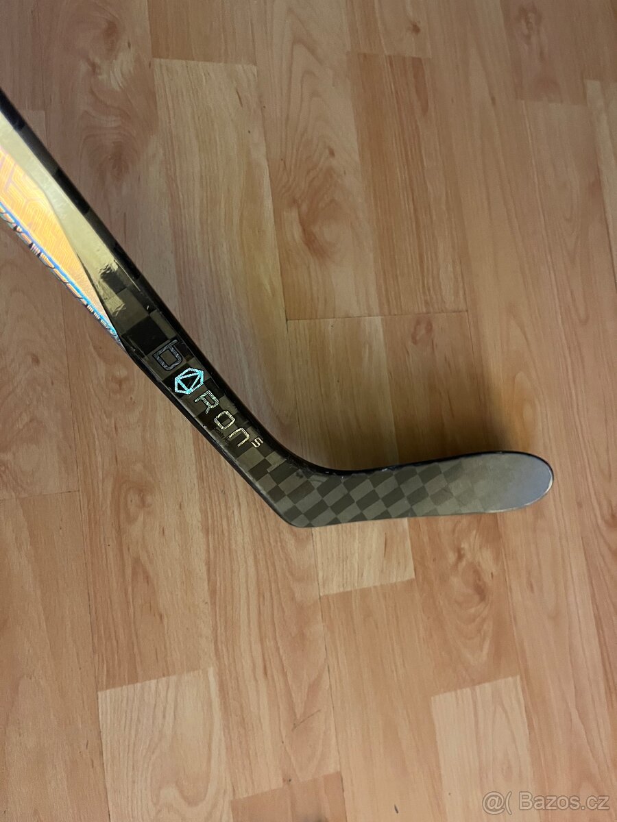 Hokejka bauer Proto r