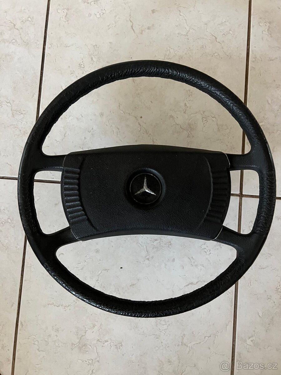 Volant Mercedes-Benz