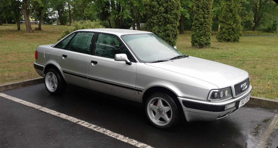 Audi 80 B4 1.8s  AAA AUTO NEPSAT ani esa